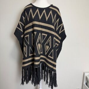 Do Everything In Love Aztec Geometric Fringe Poncho Black Tan Womens OS Boho